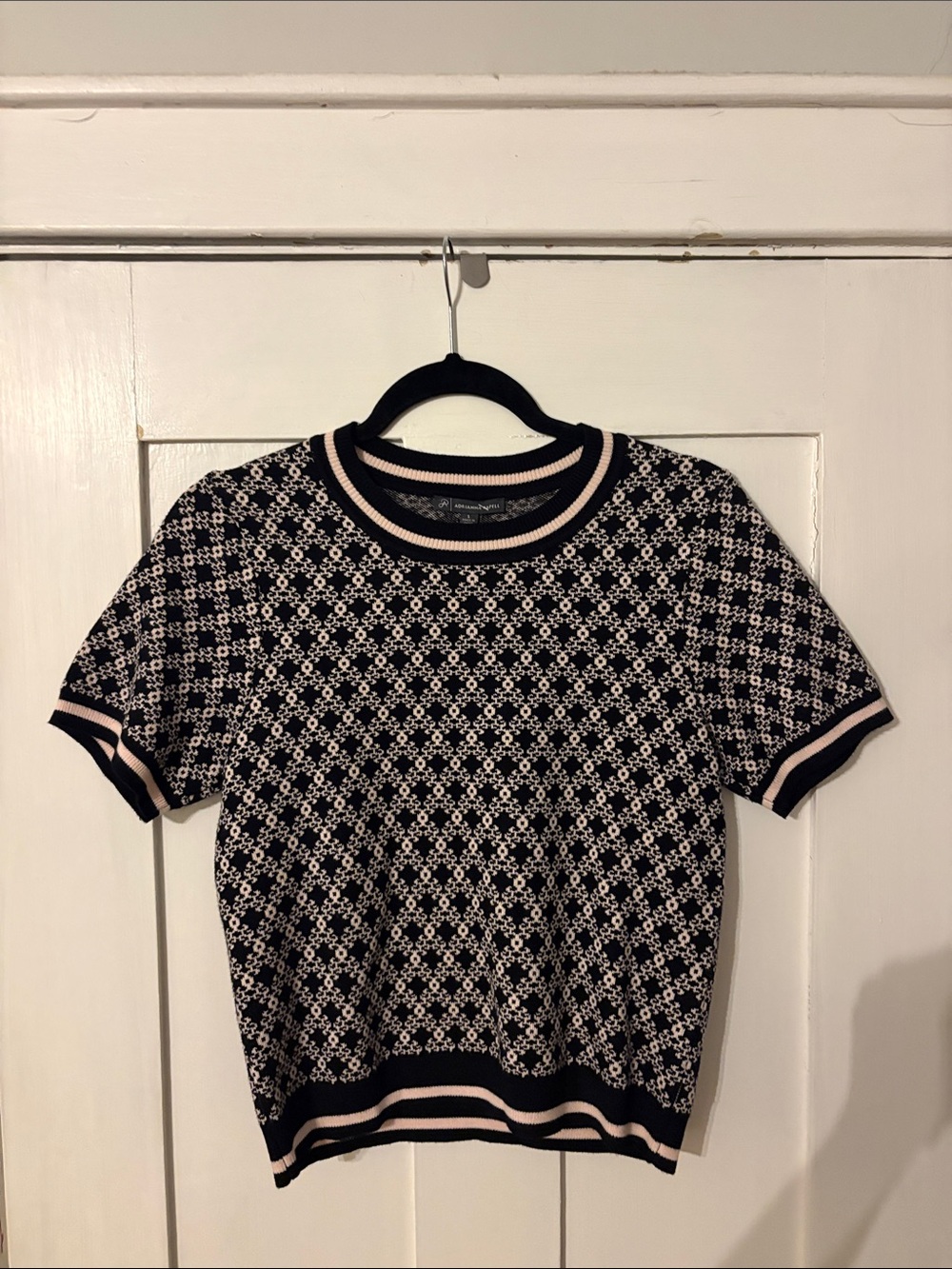 Black and Pink Patterned Short Sleeve Knit Top